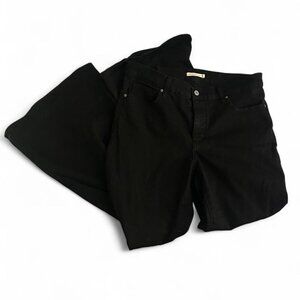 black levi jeans